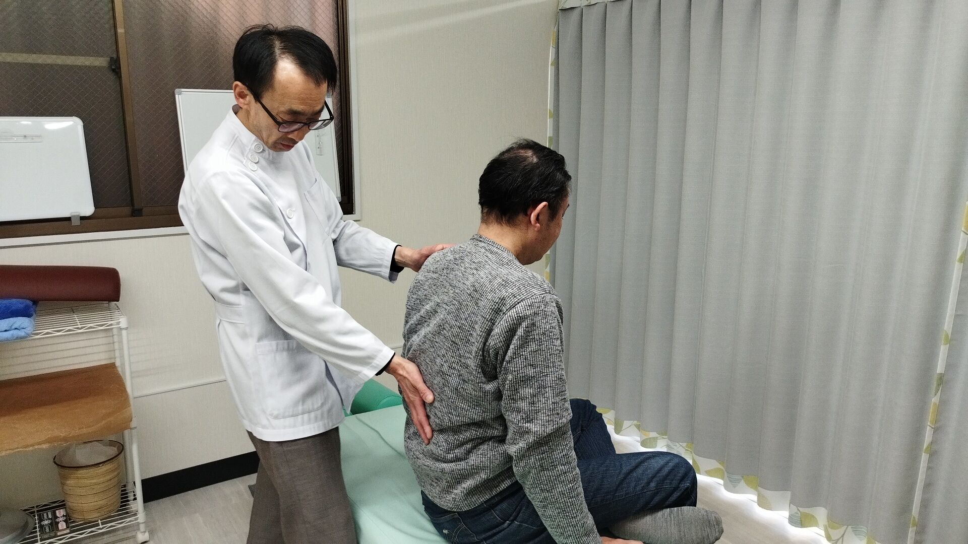 国家資格と35年以上の経験に裏付けられた施術
